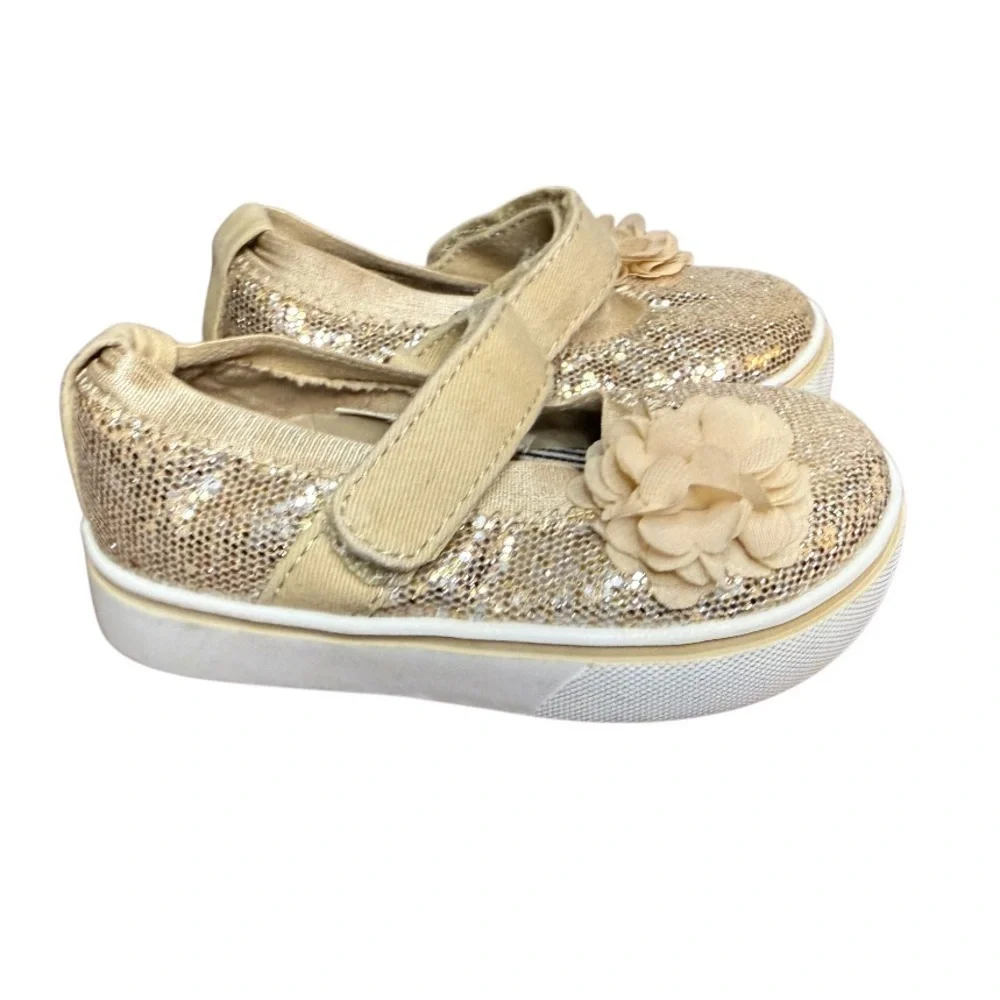Gold Glitter Kids Shoes with Floral Accent by Wonder Nation-Size 5